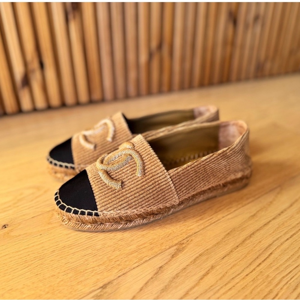 🖤🖤 CHANEL Brown Corduroy Espadrilles with Black Cap Toe 🖤🖤 - Picture 2 of 5